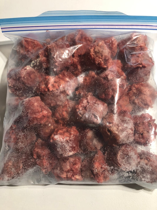 Monkey Treats🐾   Raw Pet Food, 1 lb - 12 individual pieces. Ground Beef and Organ blend